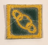 Scouts Canada Boy Scouts Gold Links on Green Merit Badge Embroidered Fabric Patch