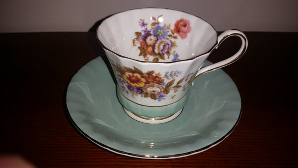 1960s Aynsley Fluted Primulas and Violets Bone China Teacup & Saucer Set - Treasure Valley Antiques & Collectibles