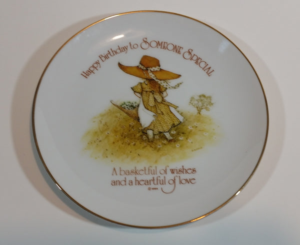 1975 Holly Hobbie Happy Birthday Lasting Memories Collectible Porcelain Plate - Treasure Valley Antiques & Collectibles
