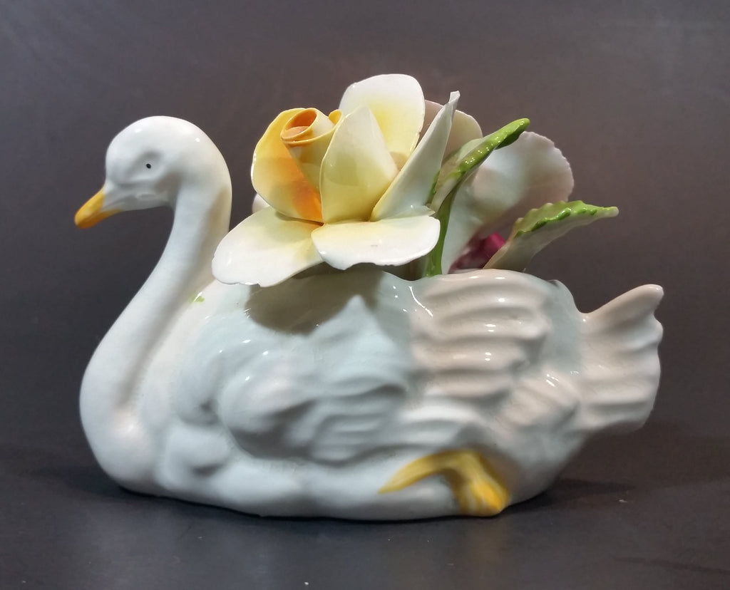 Beautiful 1960s Chorley England Bone China Porcelain Swan Flower Bouqu ...