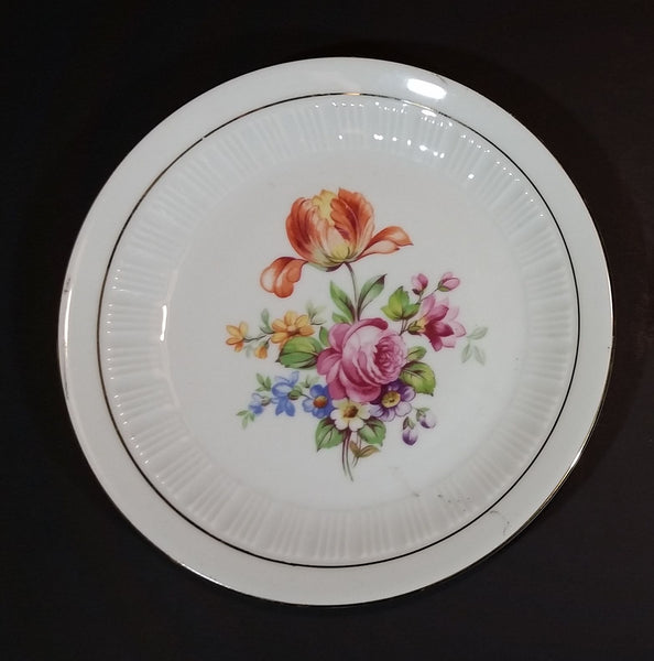 1950s Colditz Pottery German Democratic Republic (East Germany) Mixed Flowers B40 6 3/4" Plate - Treasure Valley Antiques & Collectibles