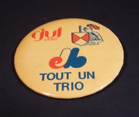 1970s CJUL 1360 AM Radio Montreal Expos Baseball Tout Un Trio O'Keefe Beer Button Pin - Treasure Valley Antiques & Collectibles