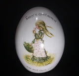 1970s Holly Hobbie "Enjoy a quiet moment now and then" Porcelain Ceramic Egg - Treasure Valley Antiques & Collectibles