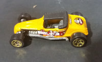 1998 Bake'n Betty Flying Aces II "Track T" "The Eagle Squadron" Yellow Die Cast Toy Car - Treasure Valley Antiques & Collectibles