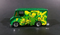 2009 Hot Wheels Graffiti Rides Green Letter Getter 1986 Mail Delivery Van Die Cast Toy