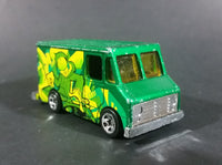 2009 Hot Wheels Graffiti Rides Green Letter Getter 1986 Mail Delivery Van Die Cast Toy