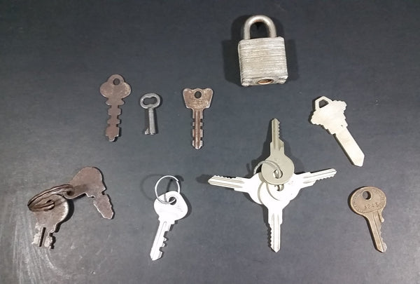 Vintage Collectible Mixed Variety Lot of 11 Keys w/ Lock (12 Pieces) - Treasure Valley Antiques & Collectibles