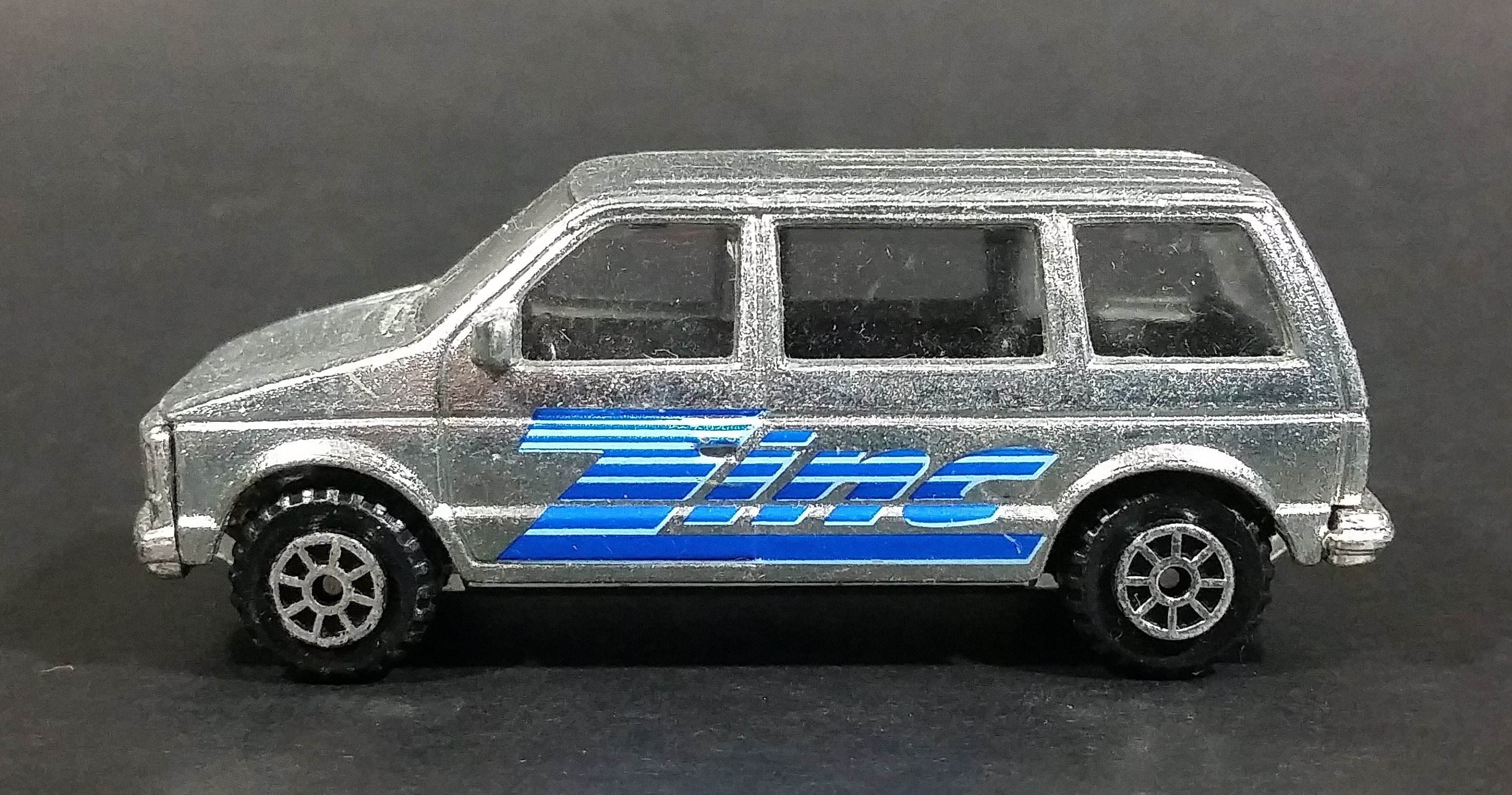 ミニカー TheBONEZ CAPI CORE VAN Toy Car The Bonez Capi Core Van 1 64 Scale | eBay