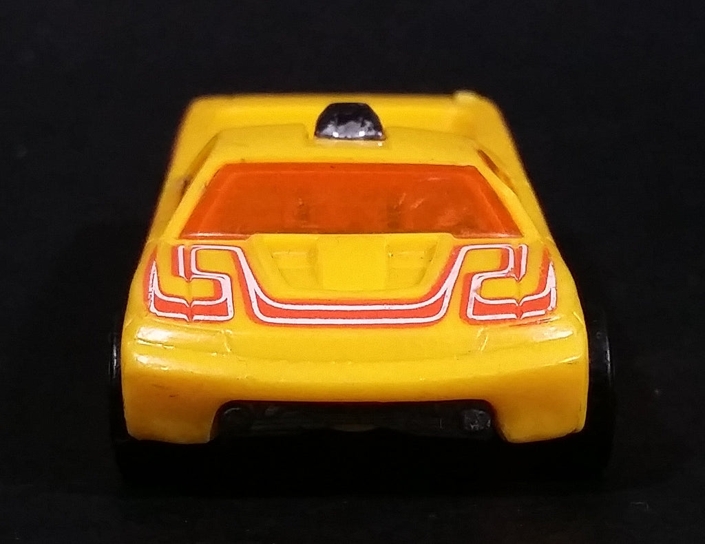 2008 Hot Wheels Trick Tracks Bedlam Truck Yellow Die Cast Toy Car Vehi ...