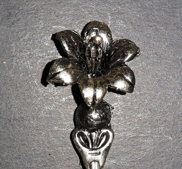 Vintage Batoche, Saskatchewan Lily Figural Collectible Spoon - Treasure Valley Antiques & Collectibles
