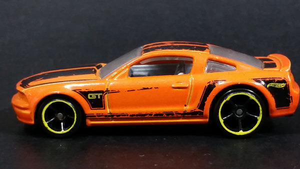 2014 Hot Wheels City 2005 Ford Mustang GT Orange Die Cast Toy Car Vehicle - Treasure Valley Antiques & Collectibles