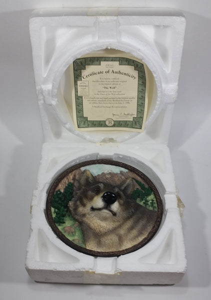 1994 Bradford Exchange "The Wolf" First Issue in "Faces of the Wild" 3D Decorative Collector Plate Hanging with Certificate of Authenticity
