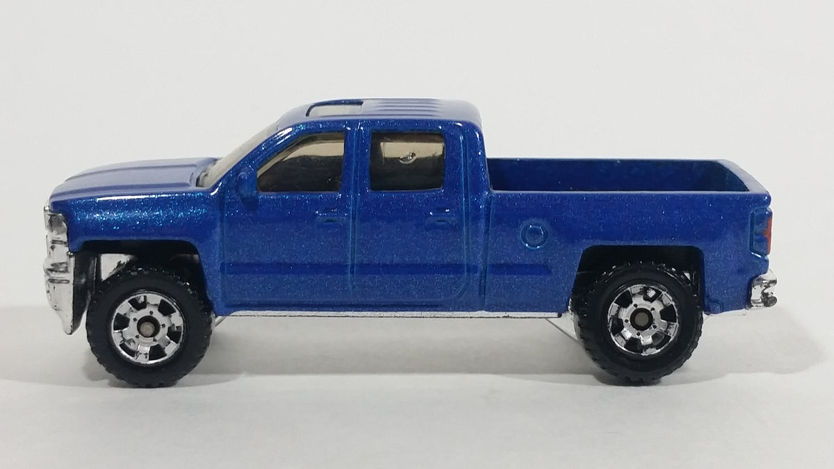 2014 Matchbox MBX Explorers 2014 Chevy Silverado 1500 Truck Blue Die C ...