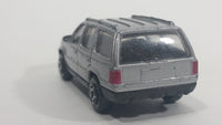 Motor Max Jeep Grand Cherokee Silver Grey No. 6072 Die Cast Toy SUV Car Vehicle - Treasure Valley Antiques & Collectibles