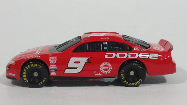 Dodge Dealer Bill Elliot #9 2001 Dodge Intrepid Stock Car Red Die Cast Toy Race Car Vehicle