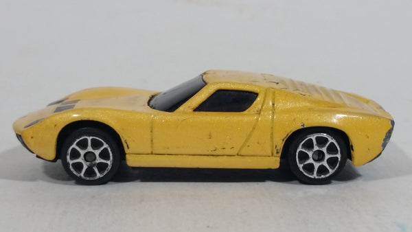 Maisto Fresh Metal 1966 Lamborghini Miura Yellow 1/64 Scale Die Cast Toy Dream Car Vehicle
