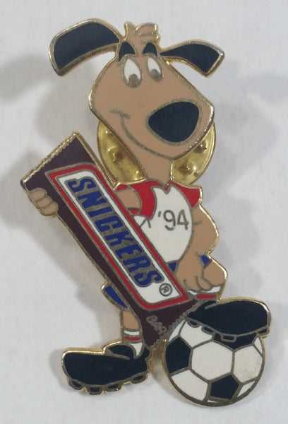 1994 Rare Limited Edition 1994 FIFA World Cup Mars Snickers Chocolate Bar Football Soccer Dog Player Enamel Metal Pin
