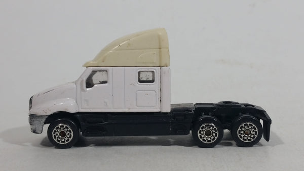 Boley Semi Tractor Truck White G11 Plastic and Die Cast Toy Car Vehicle Rig