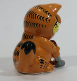 Vintage Enesco Garfield Golfing Golfer Ceramic Cat Cartoon Character Decorative Ornament  2 3/4" Tall