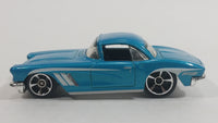 2013 Hot Wheels Showroom Corvette 60th 1962 Corvette Metalflake Aqua Blue Green Die Cast Toy Classic Car Vehicle
