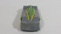 1999 Hot Wheels Buggin' Out Shadow Jet II Silver Plastic Body Die Cast Toy Car Vehicle