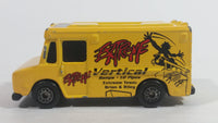 Maisto Panel Van Extreme Vertical Ramps Skateboarding Van Yellow Die Cast Toy Car Vehicle