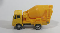 Maisto Cement Mixer Truck Yellow Die Cast Toy Car Construction Equipment Building Vehicle