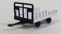 Unknown Brand White and Black Trailer Die Cast Toy Vehicle with Plastic Wheels - DKF2