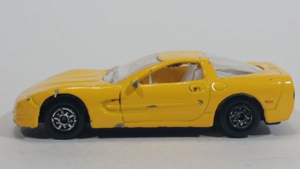 Welly 1999 Chevrolet Corvette Yellow 1/60 Scale No. 2023 Die Cast Toy Car Vehicle