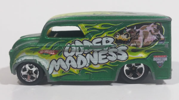 2010 Hot Wheels Monster Jam Dairy Delivery Udder Madness Die Cast Toy Car Vehicle