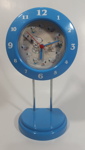 Peanuts Comic Strip Snoopy Cartoon Character Blue Desk Clock Collectible Working