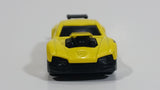 Motor Max No. W6203 W6204 Big Block Surfer Yellow Die Cast Toy Dream Car Vehicle Spoiler Version
