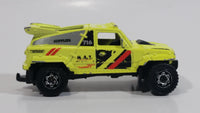 2010 Matchbox Mountain Adventure Ridge Raider Fluorescent Yellow Die Cast Toy Car Vehicle