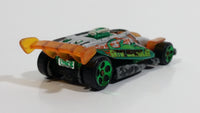 2006 Hot Wheels Crazy Crocs Buzz Off Silver Grey Die Cast Toy Car Vehicle Green 5 DOT