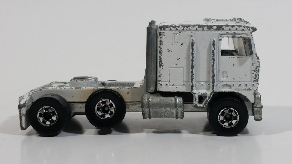 1980 Hot Wheels Workhourse Hiway Hauler Semi Truck Rig 