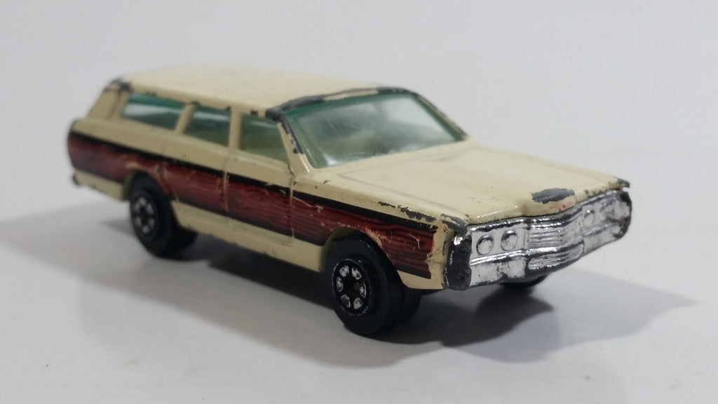 Yatming Ford Station Wagon No. 1015 Light Cream Wood Paneling Die Cast ...