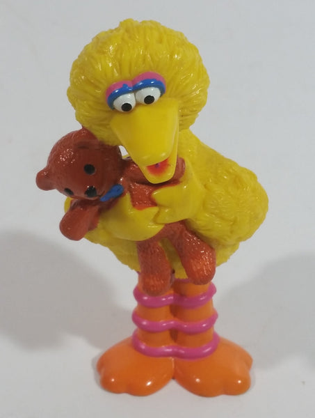 1997 Tyco Henson Preschool Toys Sesame Street Big Bird Holding Brown Teddy Bear 3 1/2" PVC Toy Figure
