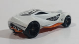 2009 Hot Wheels HW Special Features Urban Agent Pearl White Die Cast Toy Car Vehicle (Missing Missiles)