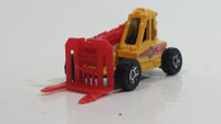 2004 Matchbox Town Service Lift Truck Yellow Die Cast Toy Car Vehicle