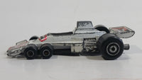 HTF Unknown Brand No. 7824 Elf Formula 1 Texaco #4 White Die Cast Toy Race Car Vehicle