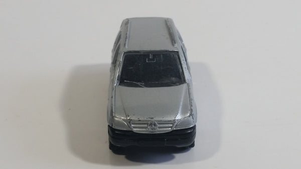 Two 1:18 scale Maisto diecast metal model cars in original boxes including a Mercedes-Benz SLS Two 1:18 scale Maisto diecast metal model cars in original boxes including a Mercedes-Benz SLS