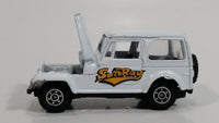 Welly No. 3333 Jeep CJ-7 White "SunRay" Die Cast Toy Car Vehicle with Opening Hood