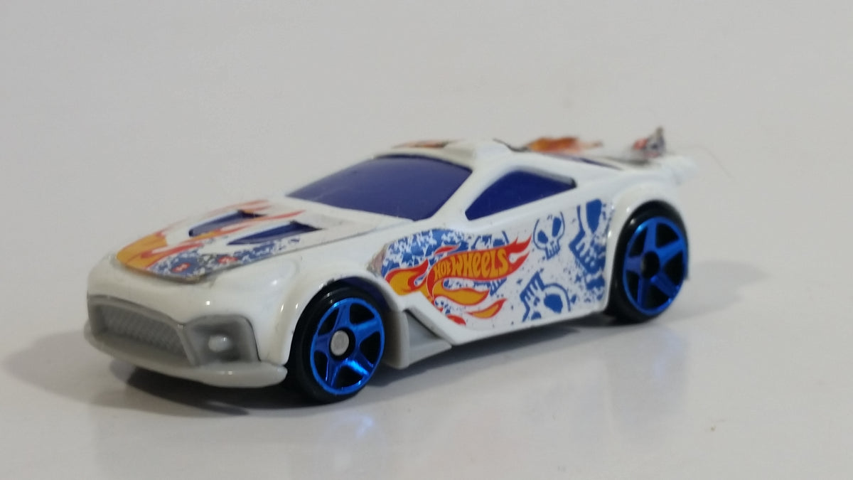 2012 Hot Wheels Scorcher White 2/8 Die Cast Toy Car Vehicle McDonald's ...