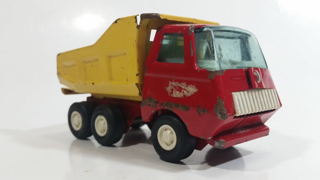 Vintage Tonka Red And Yellow Dump Truck 55010 Pressed Steel Constructi ...