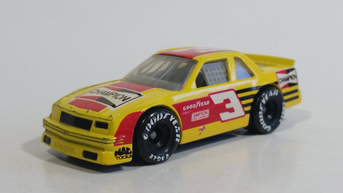 1991 Matchbox Hot Stocks Pit Stop Action Chevrolet Lumina Yellow #3 Ch ...