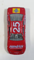 1997 Racing Champions Chevrolet Monte Carlo Nascar #25 Hendrick Motorsports Ricky Craven Red Toy Race Car Vehicle 1:64 Scale