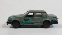 Majorette Volvo 760 GLE Sedan No. 230 Green 1/61 Scale Die Cast Toy Car Vehicle with Opening Doors