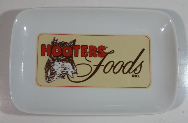 Hooters Foods Inc. 6" x 9" Ceramic Serving Dish - Restaurant Collectible