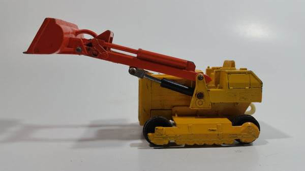 MATCHBOX N°8C CATERPILLAR TRACTOR 1961 昭和 ミニチュア