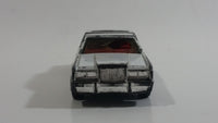 1989 Matchbox Lincoln Town Car White Die Cast Toy Car Vehicle - Macau